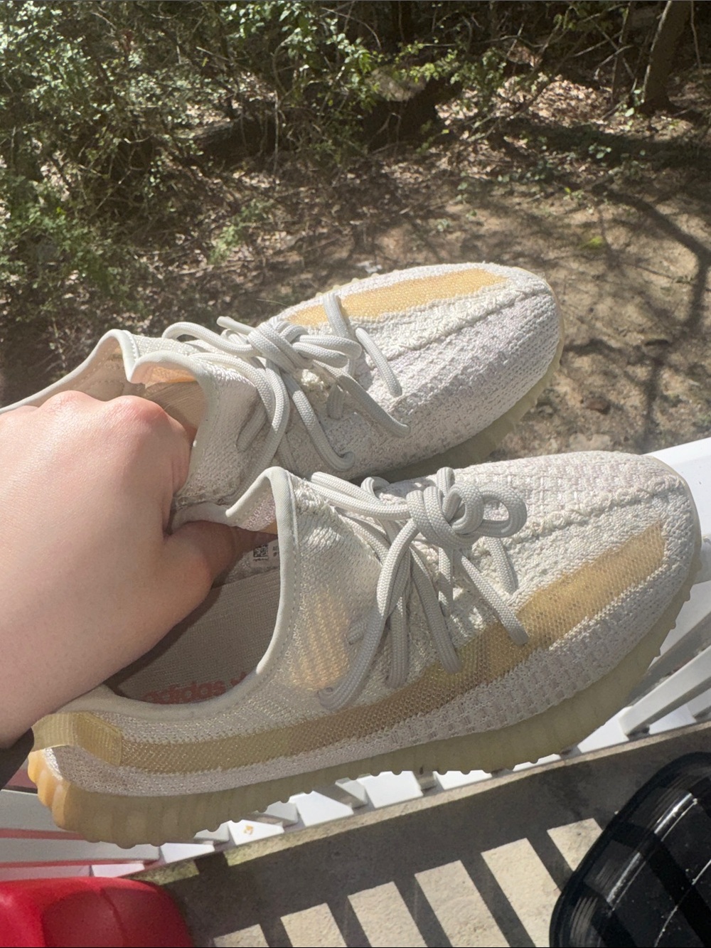adidas Yeezy Boost 350 V2 “Light “ size 7.5 - Picture 9 of 10